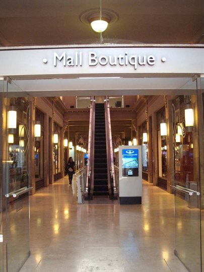 Totem Digital para el Mall Boutique 