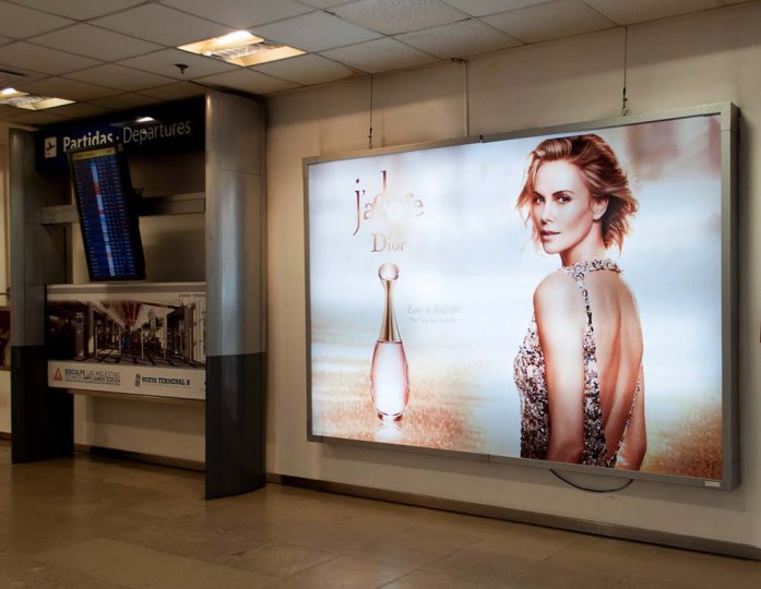 Campaña Jdore para Dior en Aeropuetos