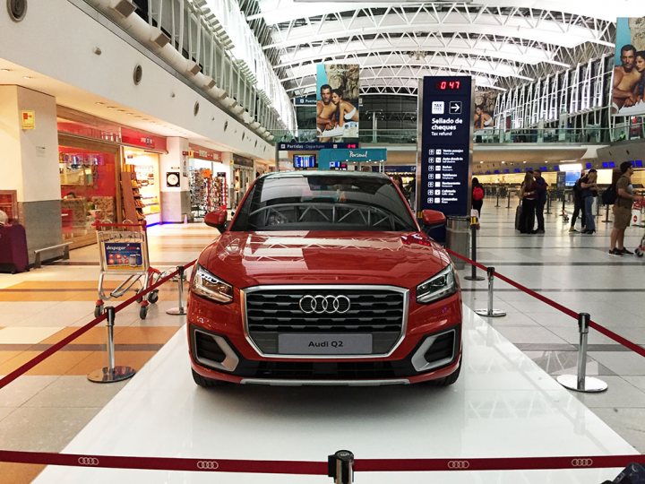 AUDI STAND / AIRPORT EZEIZA 