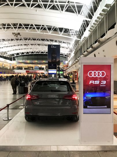 AUDI STAND / AIRPORT EZEIZA 