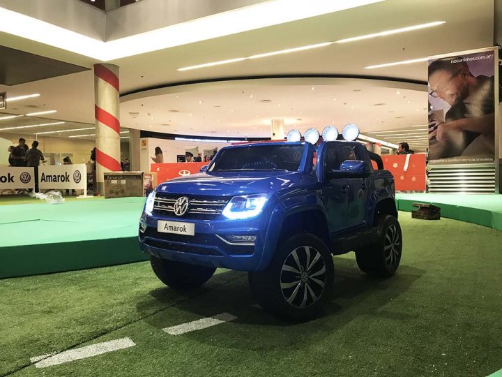 STAND AMAROK Navidad 2018 / Mini Amarok pre embarque aeropuerto de Ezeiza 