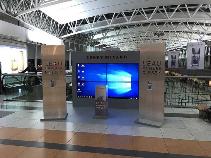 STAND ISSEY MIYAKE TERMINAL A AEROPUERTO DE EZEIZA